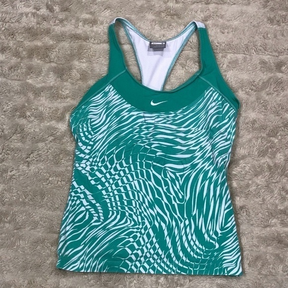Nike Tops - Nike activewear green/white racerback top Size Small